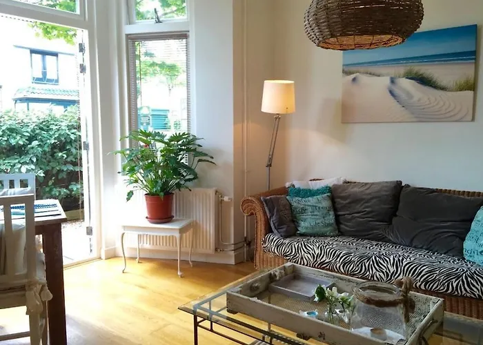 In With Swimming Pool * Зандфорт