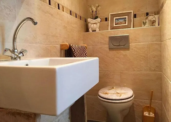 Дом отдыха In With Swimming Pool *